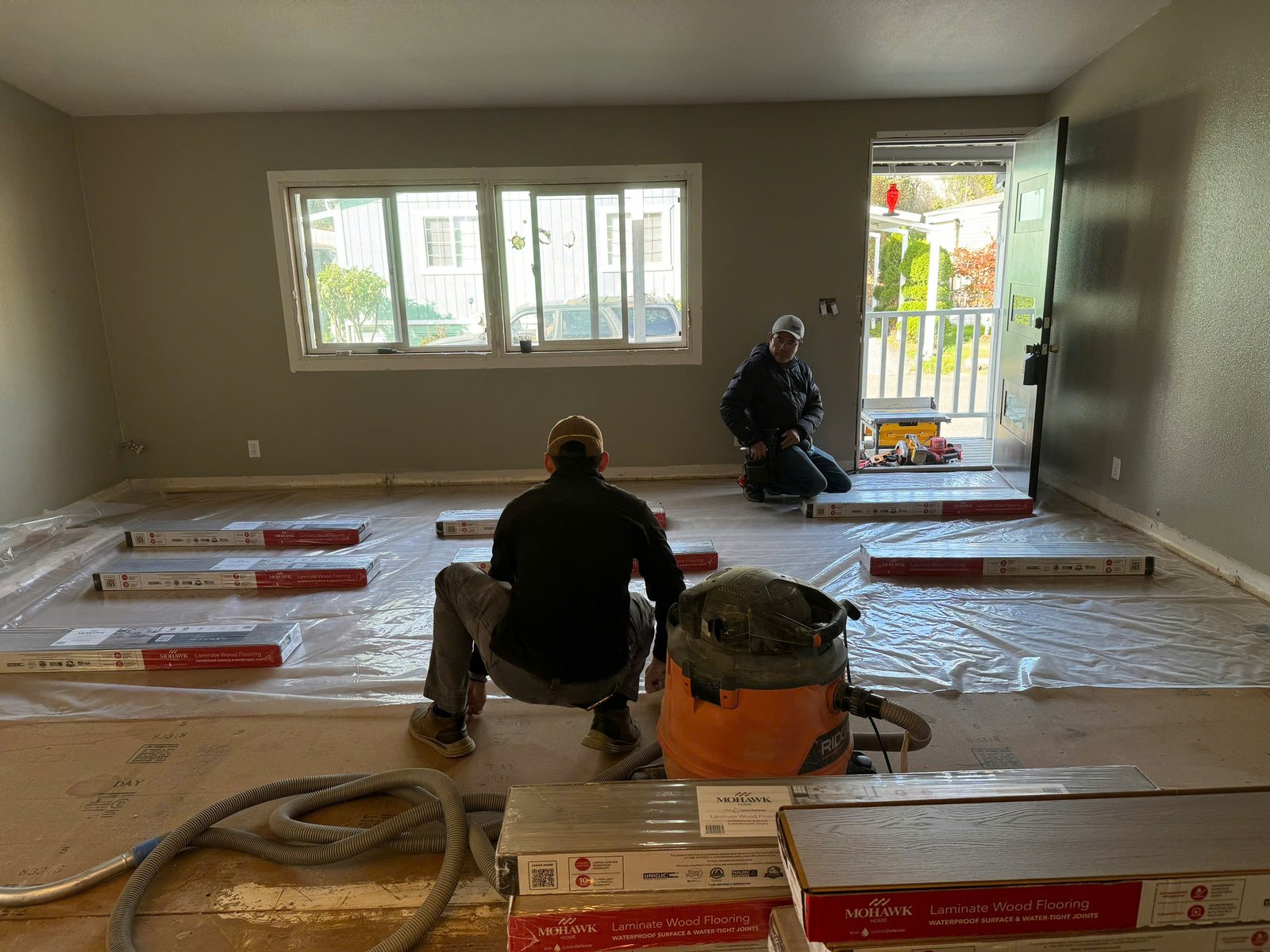 z5897214390102_c7d006ae6690a073c302ca7d8e6a919e